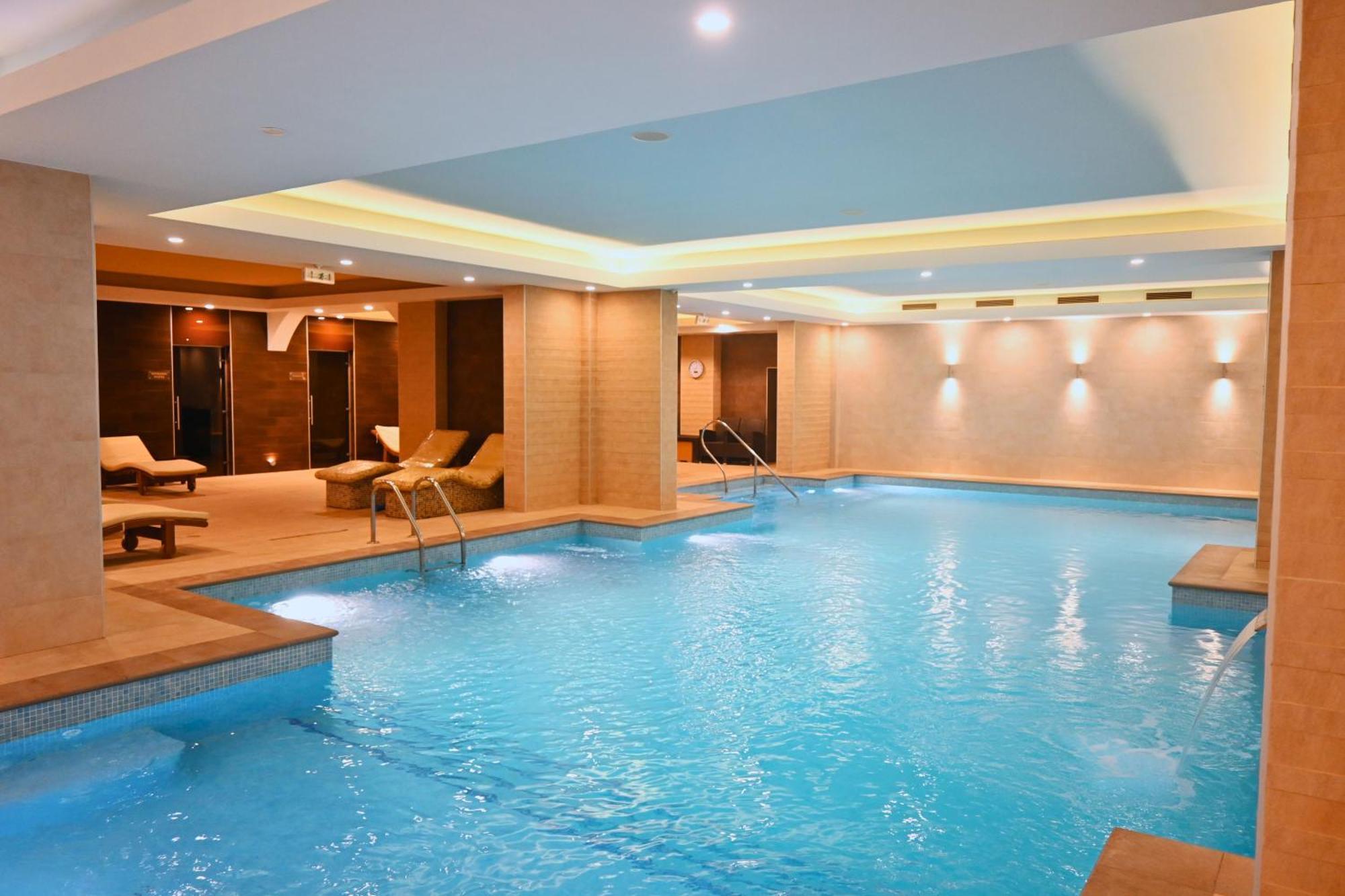 Aleksandar Palace Hotel Congress Center & Spa Skopje Esterno foto