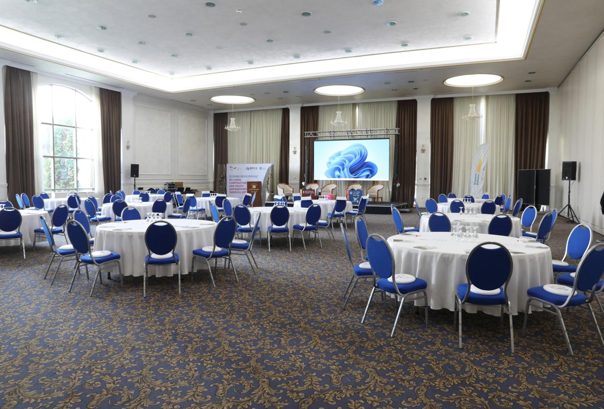 Aleksandar Palace Hotel Congress Center & Spa Skopje Esterno foto